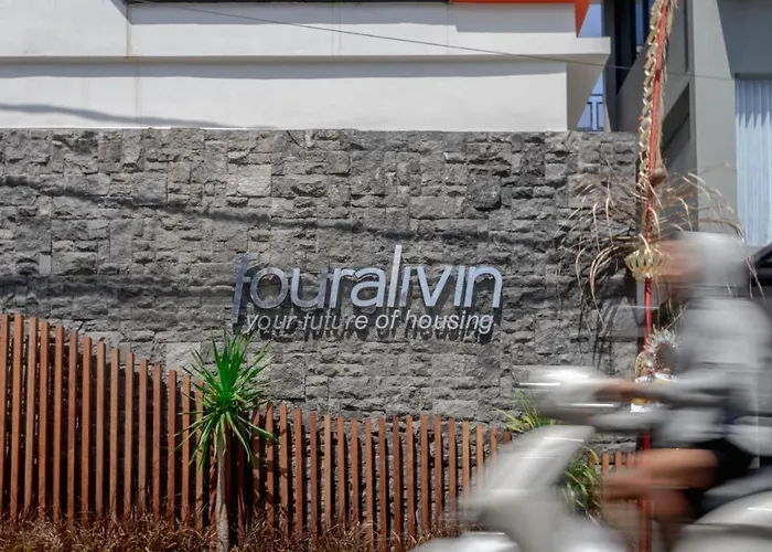 ホテル Fouralivin